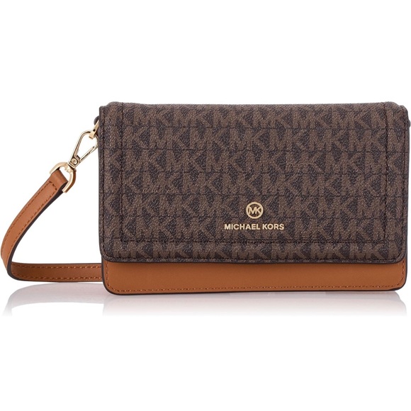 MICHAEL Michael Kors Handbags - Brand New Michael Kors® Jet Set Charm Small Phone Crossbody